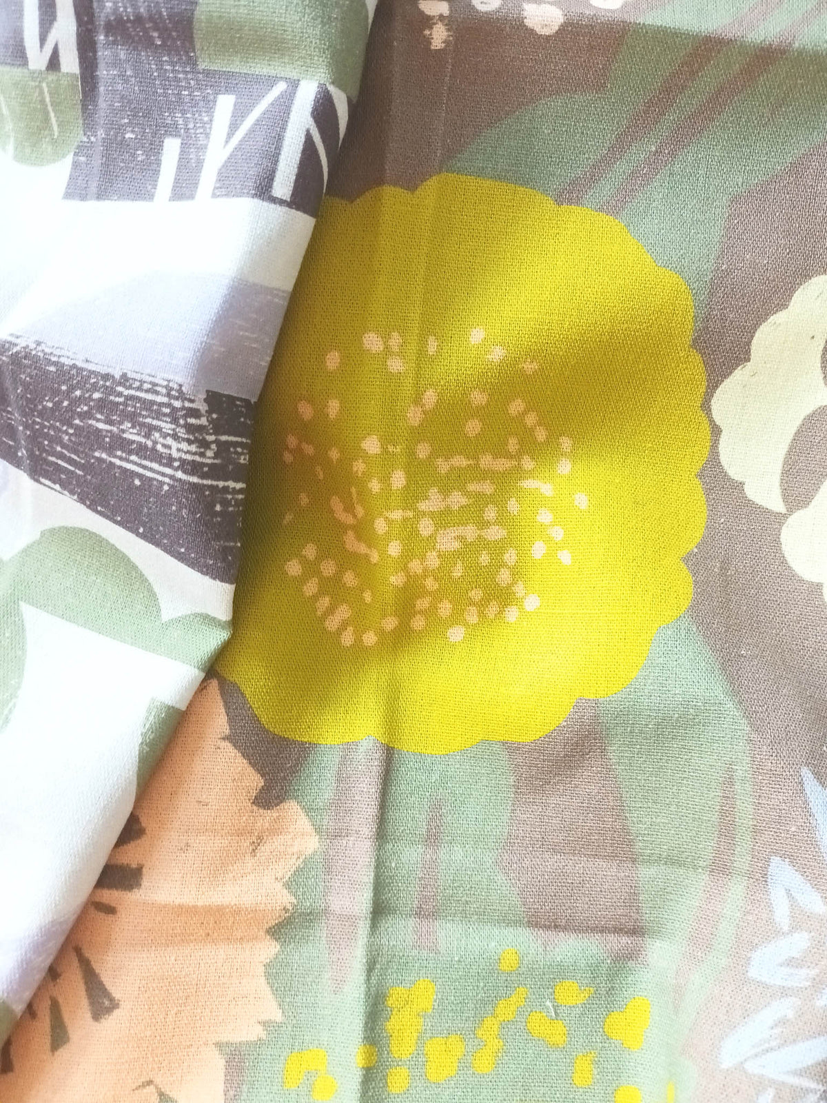 Fabrics_Blooms Delight