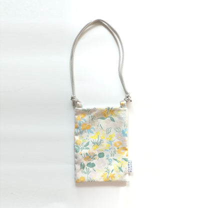 Cross body bags_Wildflower of Hong Kong_White