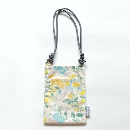 Cross body bags_Wildflower of Hong Kong_White