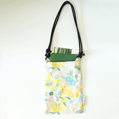 Cross body bags_Wildflower of Hong Kong_White